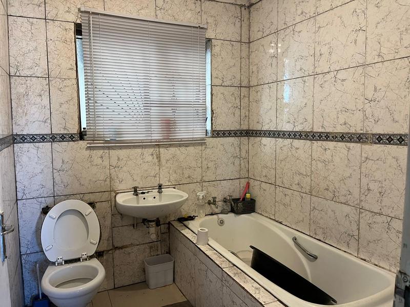 3 Bedroom Property for Sale in Ilitha Park Western Cape